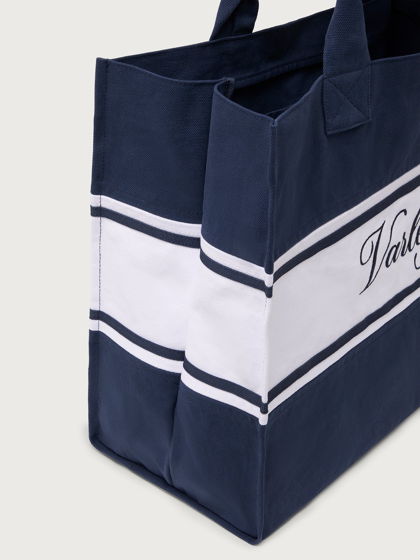 Foeburn Market Tote Bag - Image 5