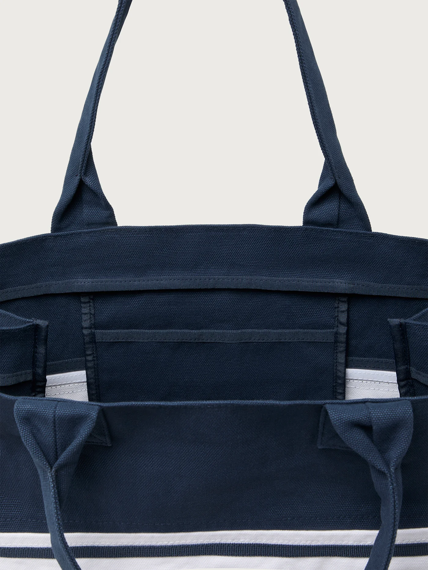Foeburn Market Tote Bag - Image 6