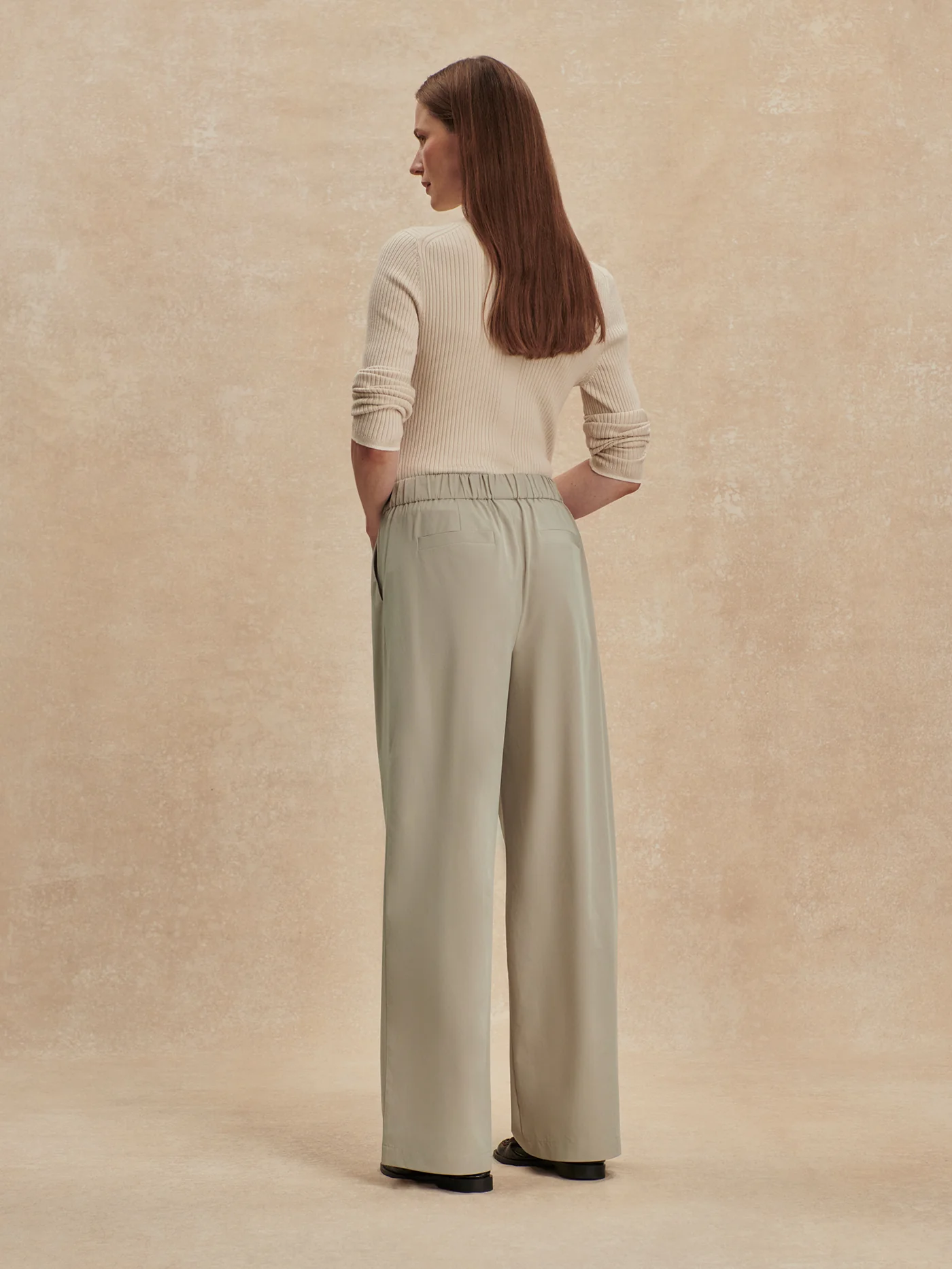 Stretch Lightweave Wide-Leg Travel Pant Regular - Image 12