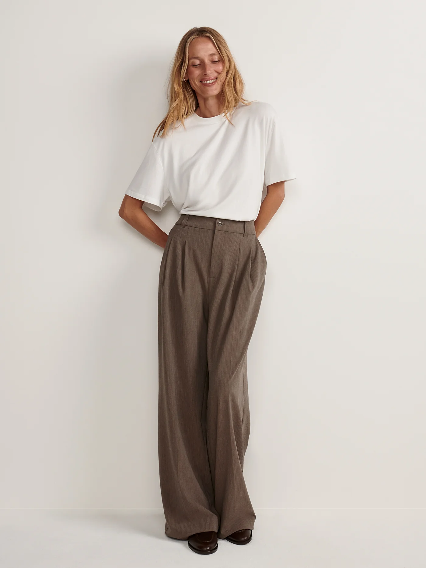 Light Textured Stripe Wide-Leg Pant Regular