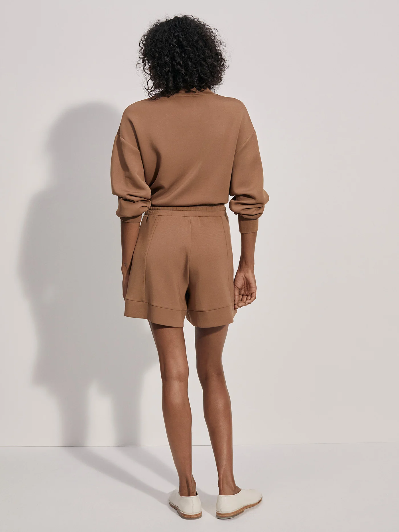 Alder High Rise Short 5.5 - Image 21