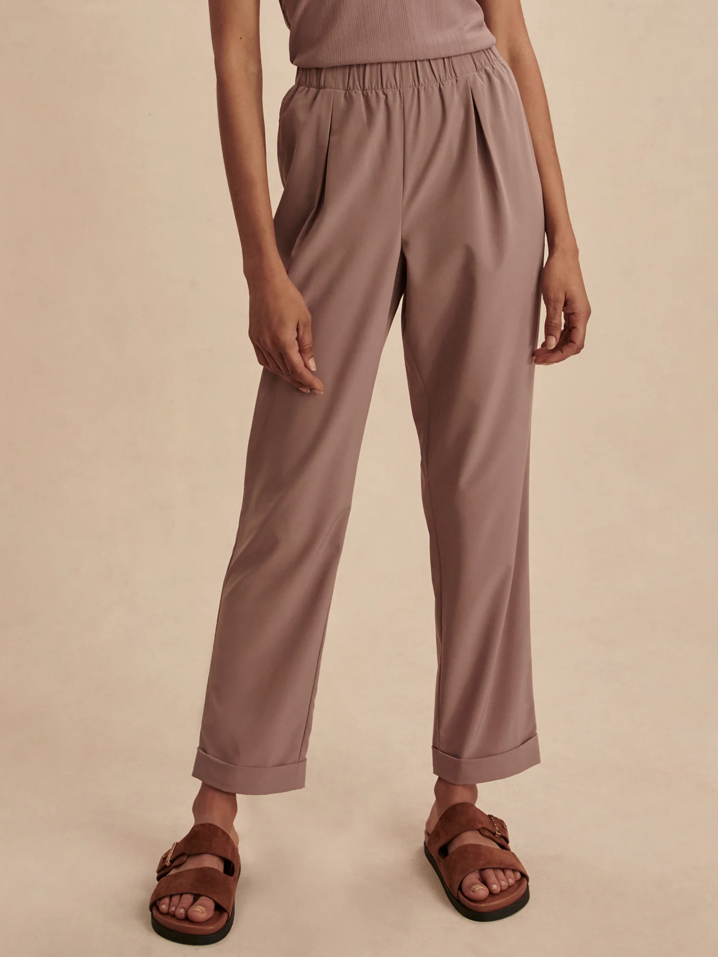 Stretch Lightweave Crop Pleat Travel Pant Regular - Image 12