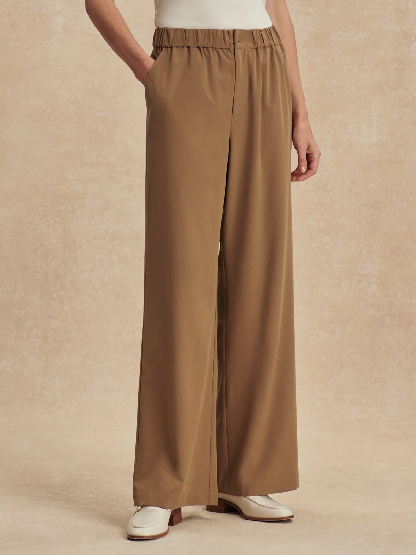 Stretch Lightweave Wide-Leg Travel Pant Regular