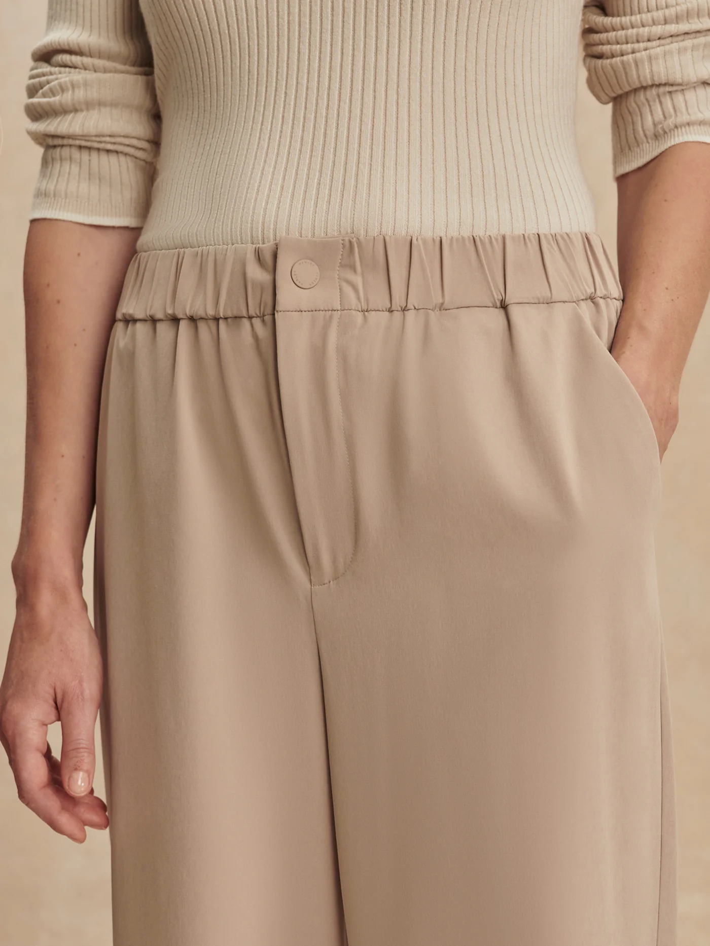 Stretch Lightweave Wide-Leg Travel Pant Regular - Image 17