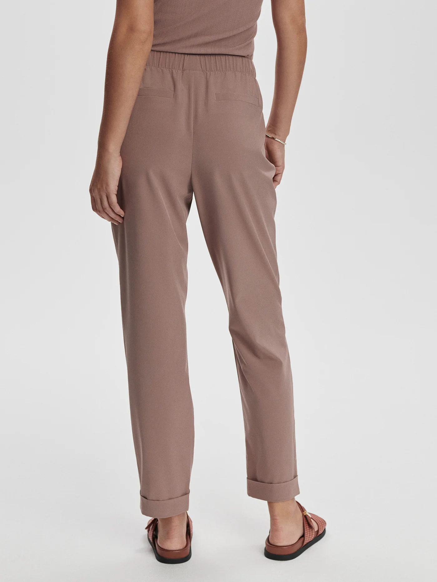 Stretch Lightweave Crop Pleat Travel Pant Regular - Image 14