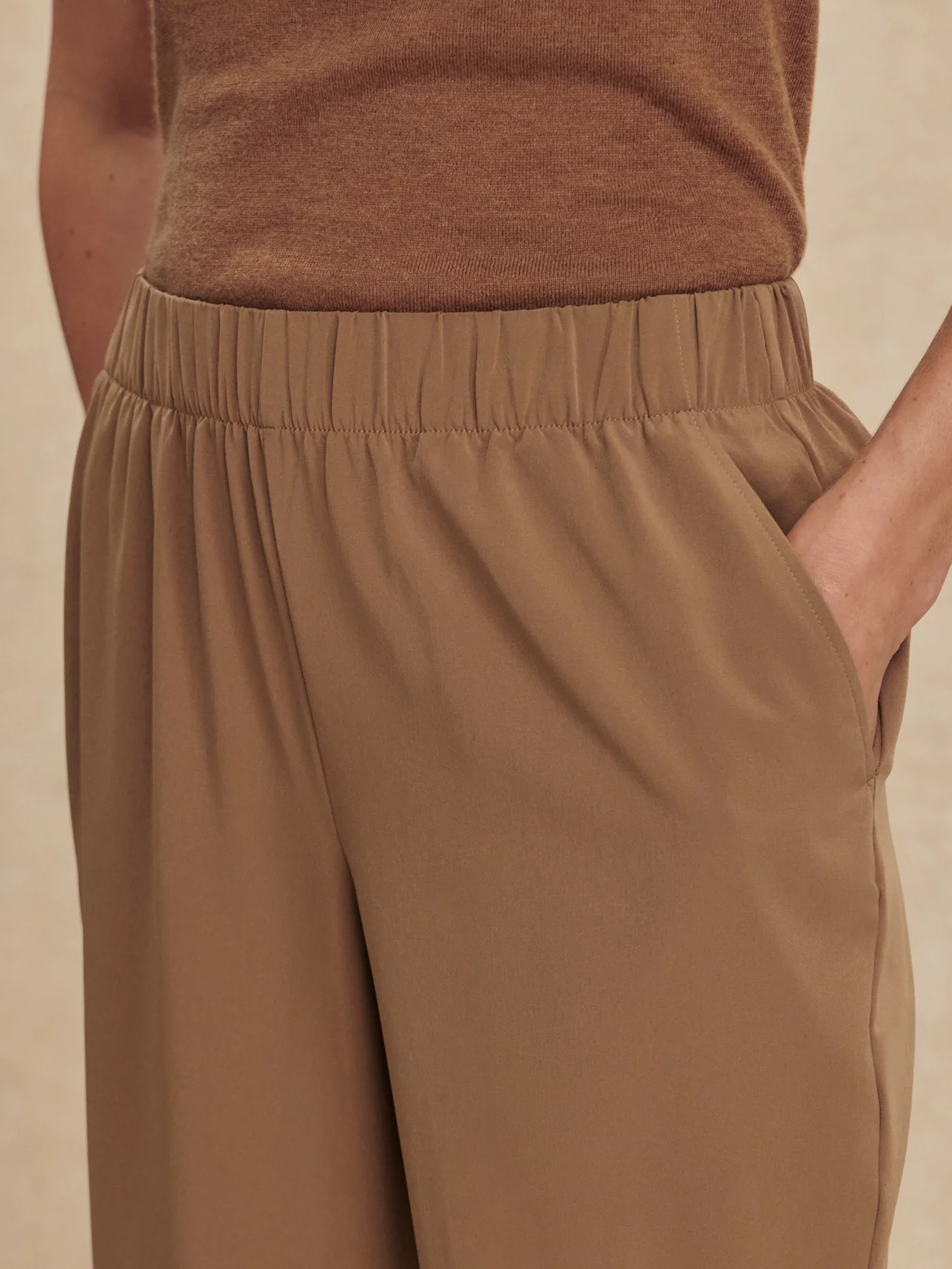 Stretch Lightweave Easy Crop Travel Pant Regular - Image 3